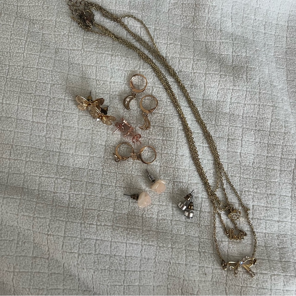 Contemporary Gold Jewelry Bundle